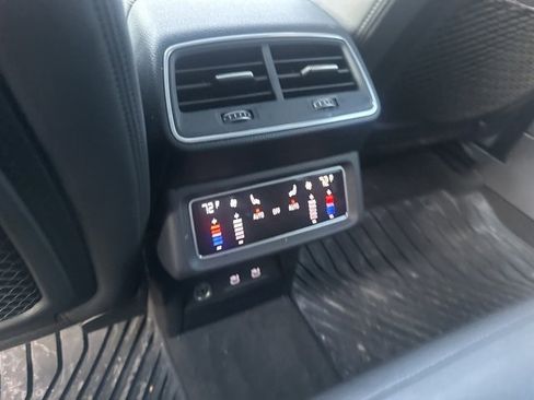 Used 2021 Audi e-tron Premium w/ Towing Package image 9