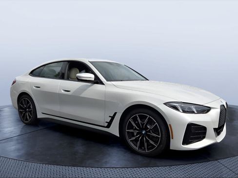 New 2026 BMW i4 xDrive40i w/ M Sport Package AWD/4WD image 1