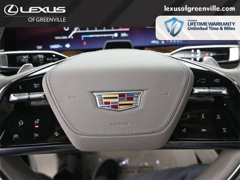 Used 2025 Cadillac Escalade Sport Platinum image 10