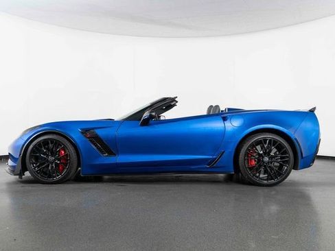 Used 2015 Chevrolet Corvette Z06 w/ 3LZ Preferred Equipment Group image 5