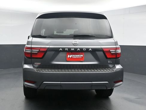 Used 2024 Nissan Armada SL w/ Captain's Chairs Package AWD/4WD image 7