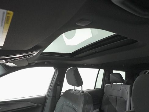 New 2025 Jeep Grand Cherokee L Laredo w/ Luxury Tech Group I image 22