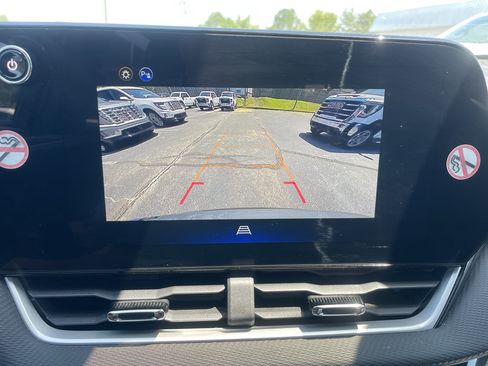 Certified 2026 Chevrolet Equinox LT w/ Convenience Package II FWD image 26