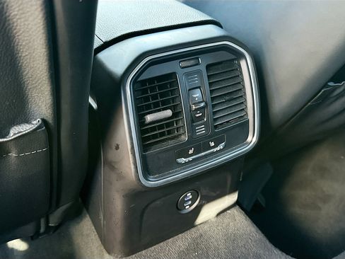 Used 2024 Porsche Macan S image 25