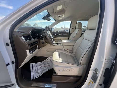 Used 2022 GMC Yukon Denali image 12