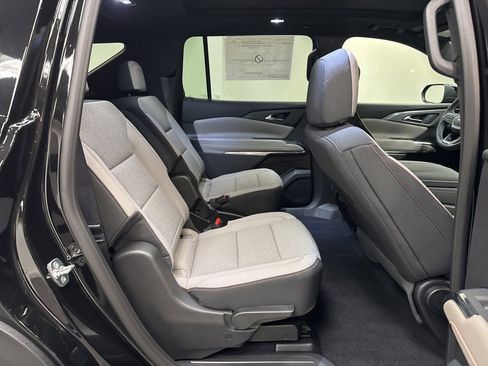 New 2026 Chevrolet Traverse LT w/ Sun and Wheel Package image 14