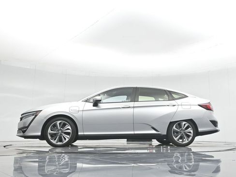 Used 2019 Honda Clarity Plug-In Hybrid image 7