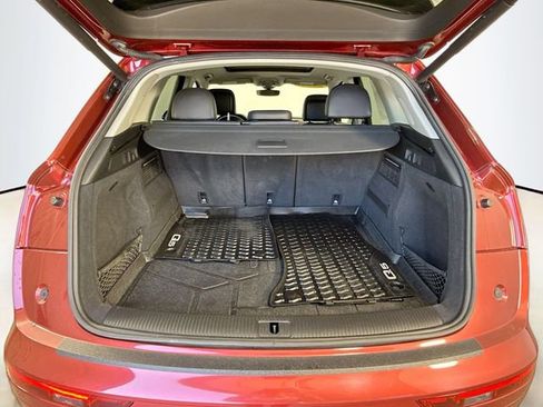 Used 2018 Audi Q5 2.0T Premium Plus w/ Premium Plus Package image 28