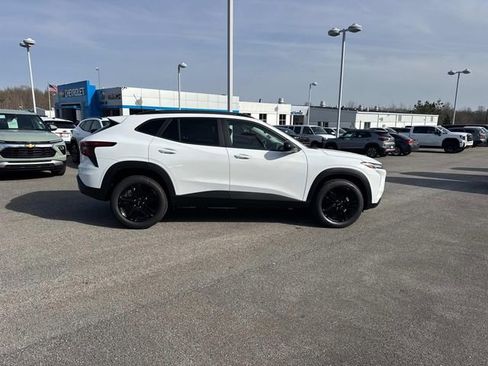 New 2026 Chevrolet Trax ACTIV w/ Driver Confidence Package image 3