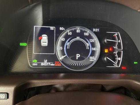 Used 2019 Lexus ES 300h Ultra Luxury w/ Accessory Package 2 image 16