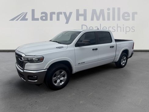 Used 2025 RAM 1500 Big Horn image 1