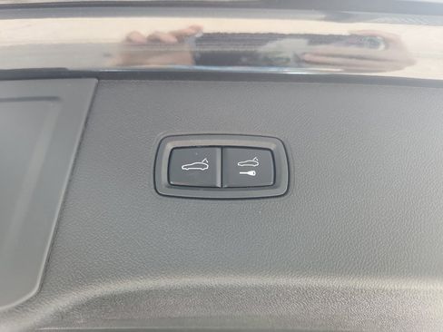 Certified 2025 Porsche Cayenne GTS w/ Premium Package Plus AWD/4WD image 49