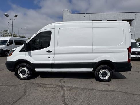 Used 2019 Ford Transit 250 130 Medium Roof RWD image 7