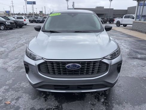 Used 2023 Ford Escape Active w/ Tech Pack #1 AWD/4WD image 19