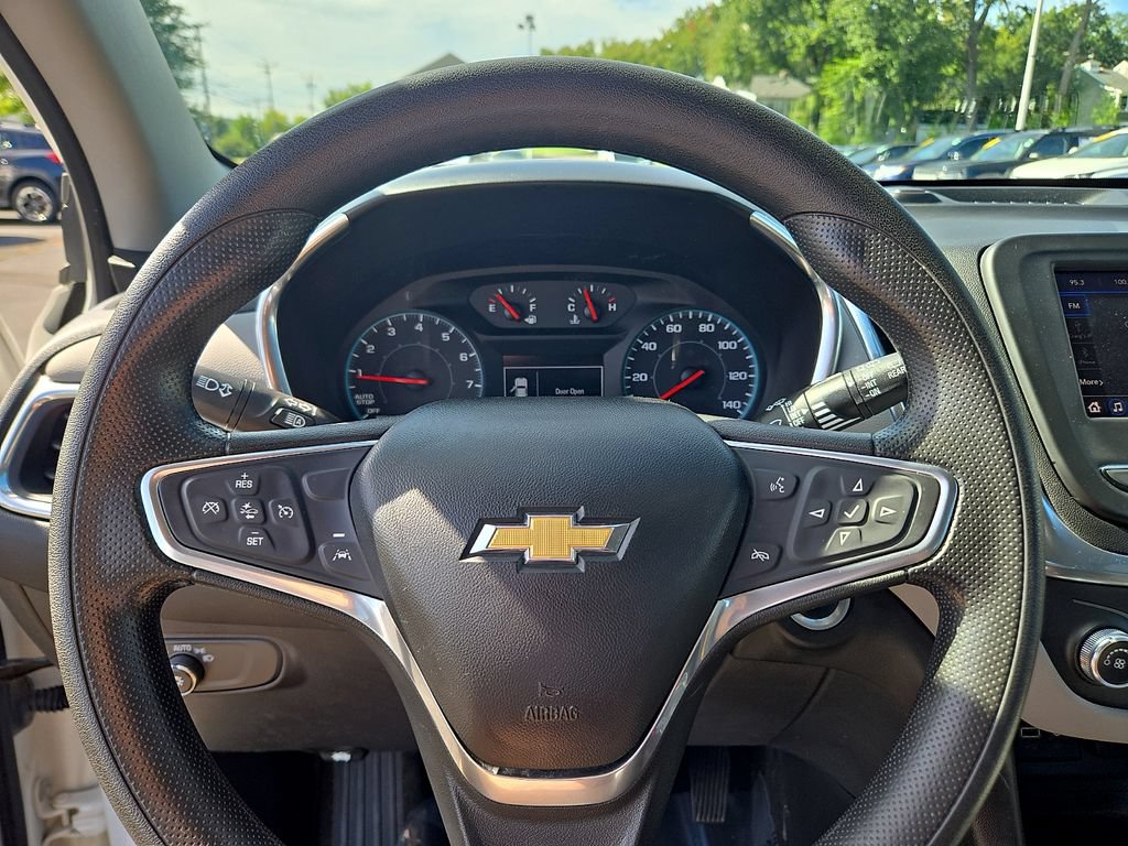 Used 2021 Chevrolet Equinox LS AWD/4WD image 19