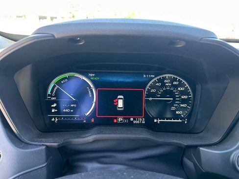 Used 2025 Subaru Forester Premium image 16