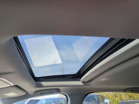 Used 2022 Honda CR-V Touring image 20