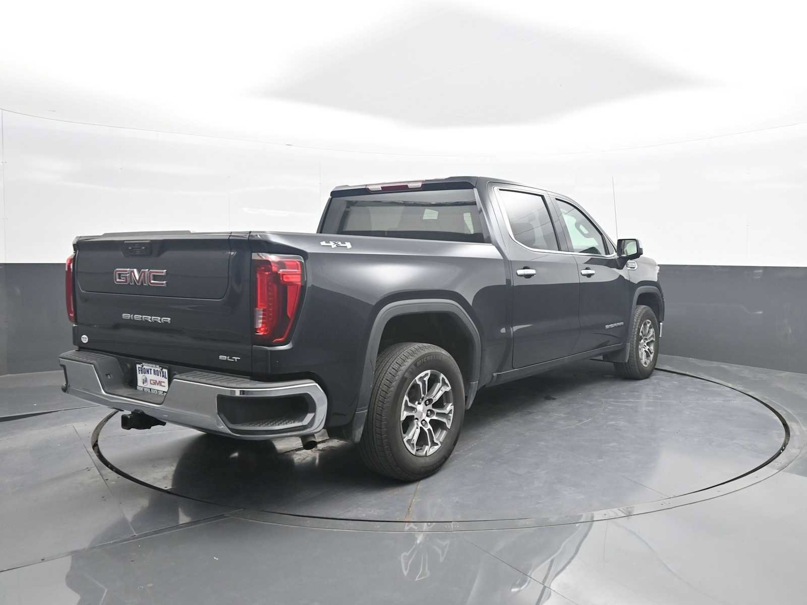 Used 2026 GMC Sierra 1500 SLT AWD/4WD image 7