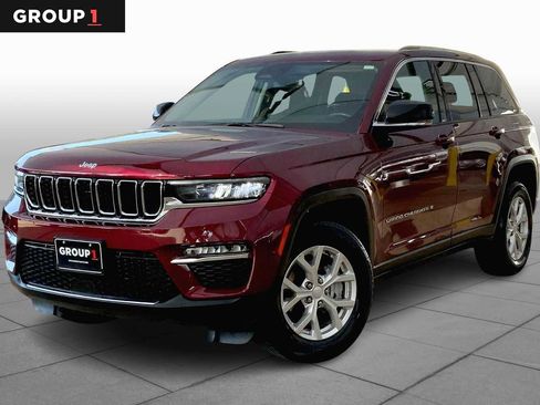 Used 2024 Jeep Grand Cherokee Limited image 1