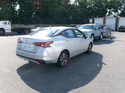 Used 2025 Nissan Versa SV FWD image 6