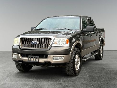 Used 2005 Ford F150 Lariat AWD/4WD image 2