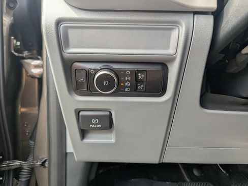 Used 2023 Ford F150 XLT AWD/4WD image 11