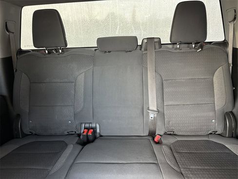 Used 2020 Chevrolet Silverado 1500 LT image 32