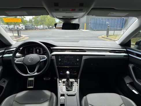 Used 2021 Volkswagen Arteon SE FWD image 21