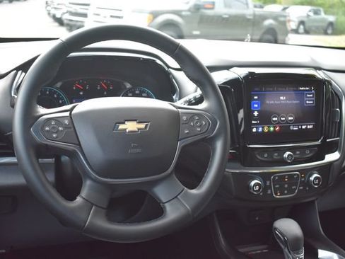 Certified 2023 Chevrolet Traverse LT FWD image 22