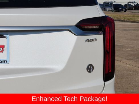 Used 2020 Cadillac XT6 Premium Luxury AWD/4WD image 16