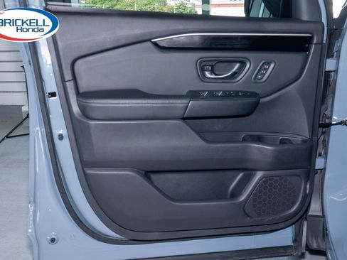 Certified 2023 Honda Pilot Touring image 10