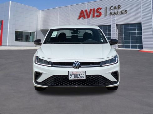 Used 2025 Volkswagen Jetta Sport FWD image 2