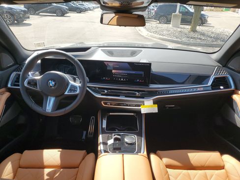 New 2026 BMW X5 xDrive40i w/ M Sport Package AWD/4WD image 21
