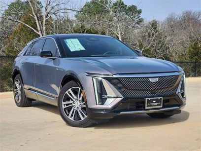 New 2024 Cadillac Lyriq Luxury w/ Nappa Leather Package