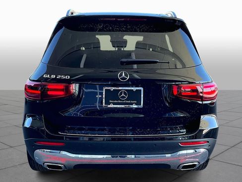 New 2026 Mercedes-Benz GLB 250 GLB 250 image 4