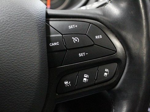 Used 2020 Jeep Cherokee Trailhawk image 25