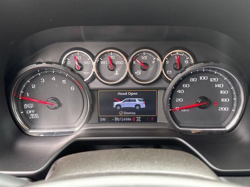 Used 2021 Chevrolet Tahoe RST w/ Luxury Package AWD/4WD image 16