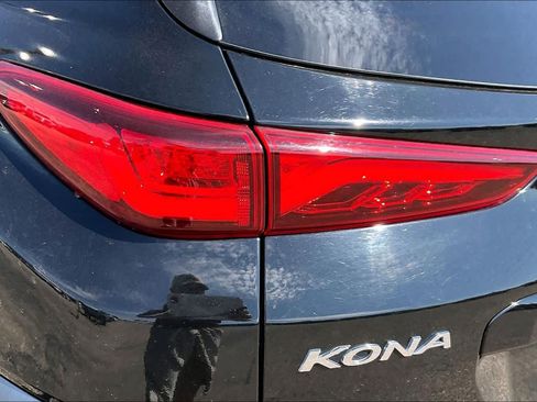 Used 2018 Hyundai Kona Limited AWD/4WD image 28