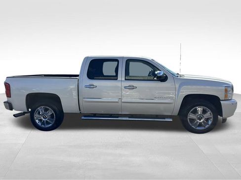 Used 2013 Chevrolet Silverado 1500 LTZ w/ LTZ White Diamond Edition image 6