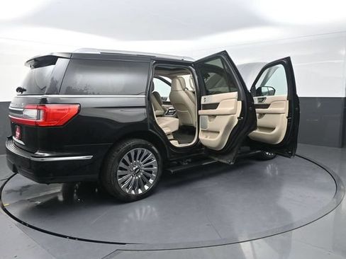 Used 2020 Lincoln Navigator Reserve w/ Luxury Package AWD/4WD image 46