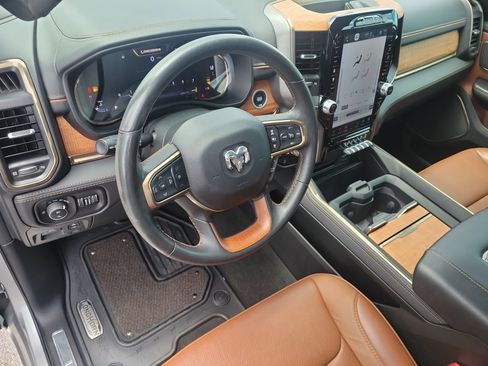 Used 2023 RAM 1500 Limited AWD/4WD image 13