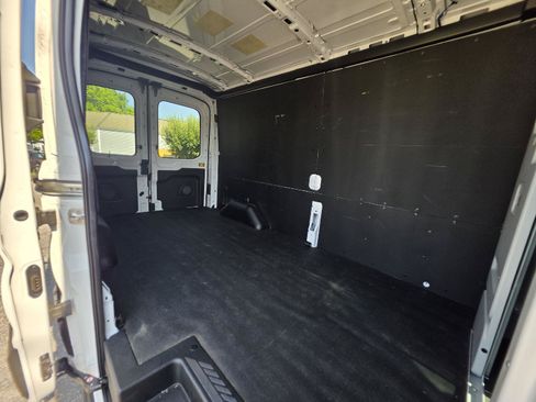 Used 2025 Ford Transit 250 148 Medium Roof Extended AWD w/ Exterior Upgrade Package image 15