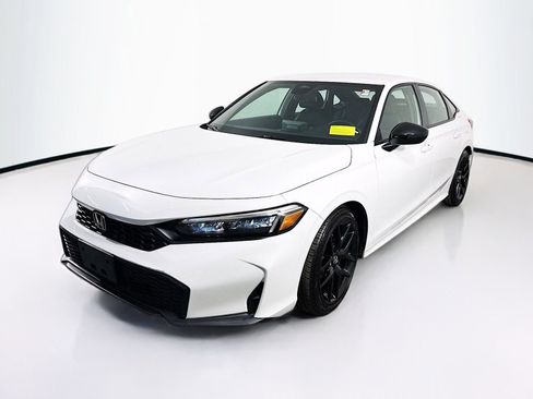 Used 2025 Honda Civic Sport image 3