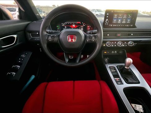 Used 2024 Honda Civic Type R image 8