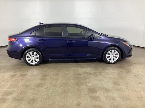 Used 2021 Toyota Corolla LE FWD image 5