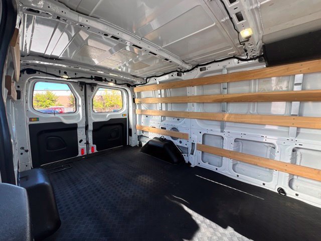 Used 2017 Ford Transit 250 130 Low Roof w/ Exterior Upgrade Package RWD image 15