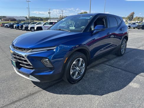 Used 2023 Chevrolet Blazer LT w/ Driver Confidence Package image 3