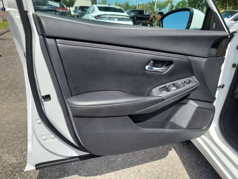Used 2022 Nissan Sentra SV FWD image 20