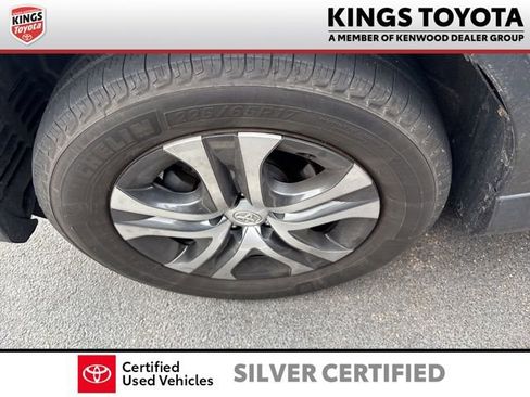Used 2018 Toyota RAV4 LE w/ All Weather Liner Package FWD image 12