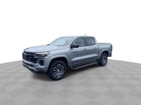 Certified 2023 Chevrolet Colorado Z71 w/ Z71 Convenience Package 2 AWD/4WD image 4